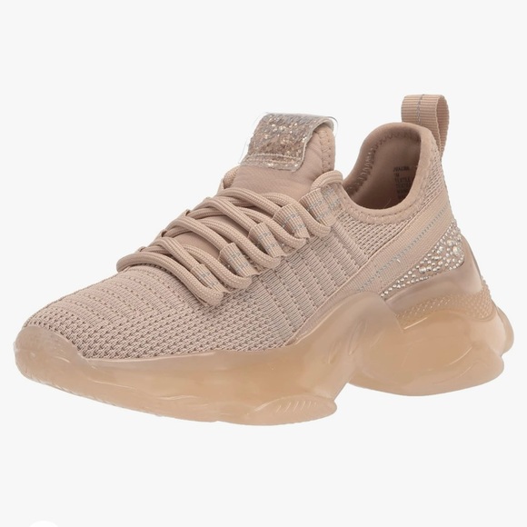 Steve Madden. Size 4M. - Picture 3 of 3